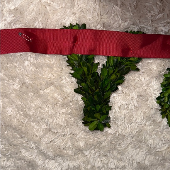 Smith & Hawken Festive Boxwood Greenery 'JOY' Holiday Garland - Picture 10 of 15